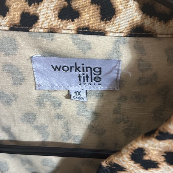 Working Title Women Cropped Leopard Print Denim Jacket - Picture 3 of 5